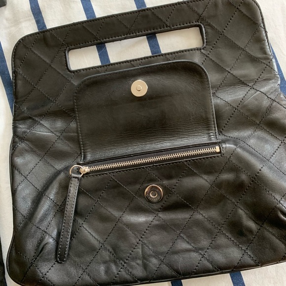 Chanel black clutch - Picture 5 of 8